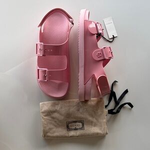 Gucci Women's Pink Buckle Sandals